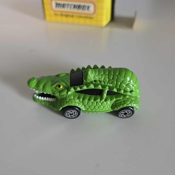 NIB Matchbox Tailgator Die Cast toy car - 1995 Animal Series - Vintage Lt Green - Picture 4 of 5